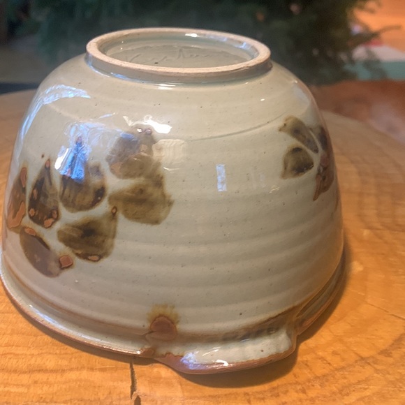 Paul Vorstermans Signed Pottery Bowl /The Mad River Pottery , Creemore ONT - Picture 3 of 4